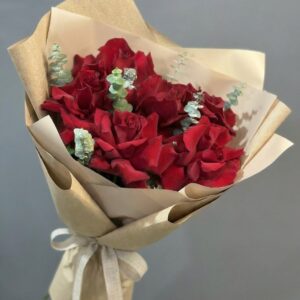 Букет из красных роз 70см.
